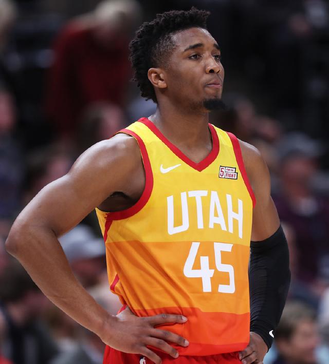 被指数式吞 被指数式吞